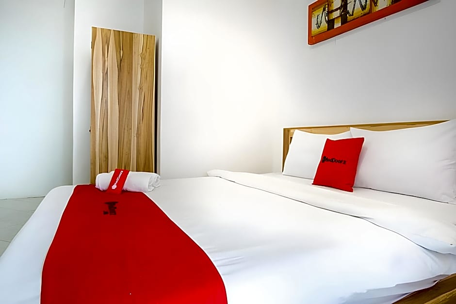 RedDoorz @ Jalan Gatot Subroto Denpasar