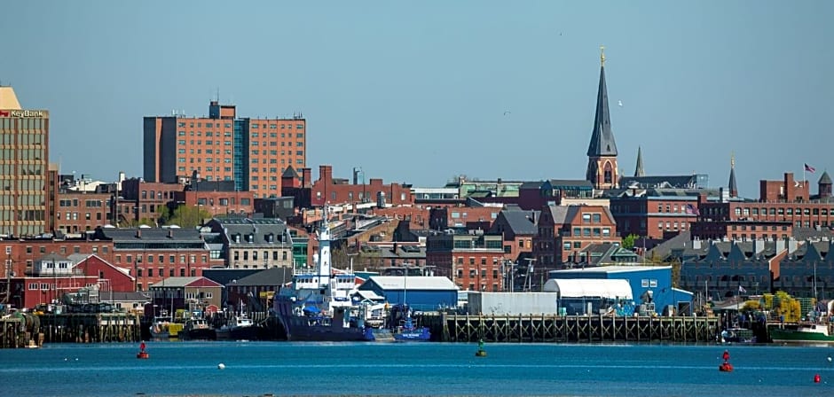 Hampton Inn Portland Downtown Waterfront