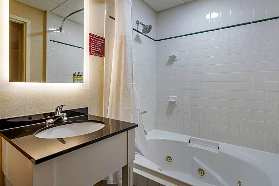 Comfort Inn Paramus - Hackensack