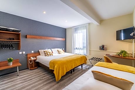 Superior Triple Room