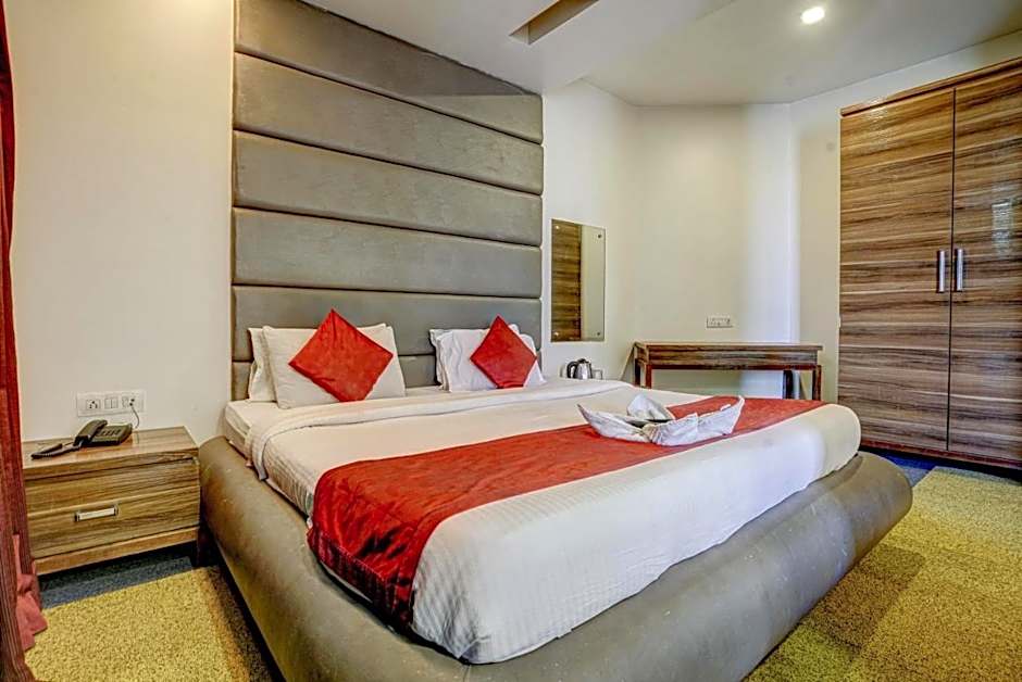 Photo 1 of 5 of Deluxe Double Room