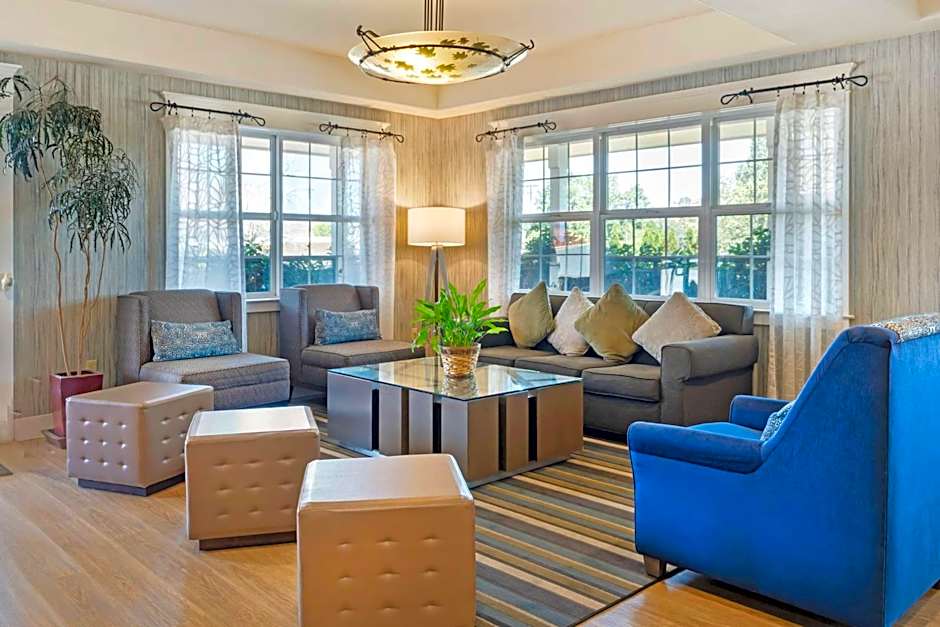 Best Western Cedar Inn And Suites