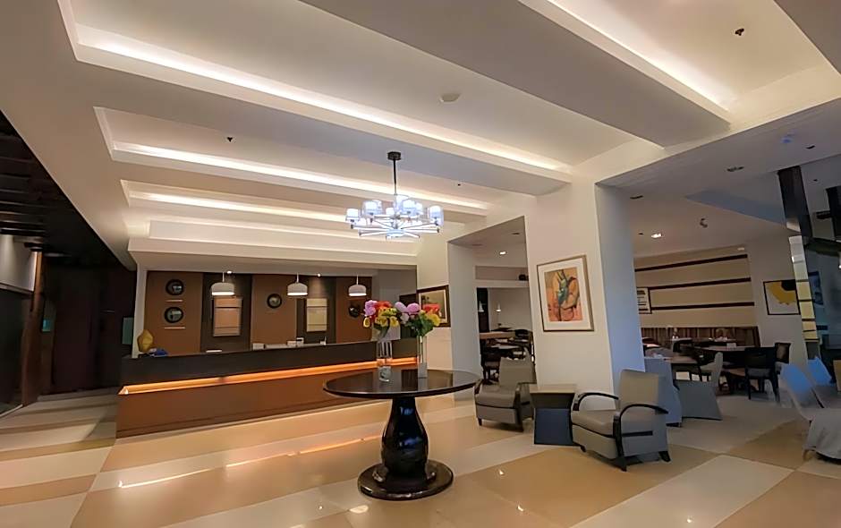 Baguio Burnham Suites Hotel