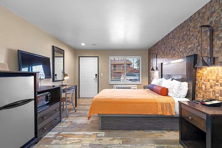 Santa Clarita Motel - Near six Flags Magic Mountain - Valencia