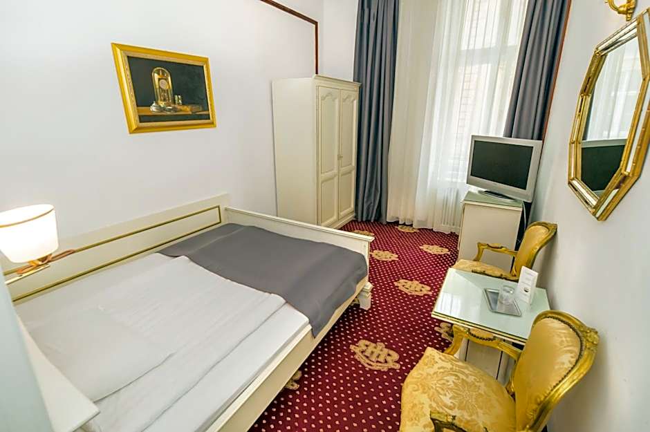 Hotel Imparatul Romanilor