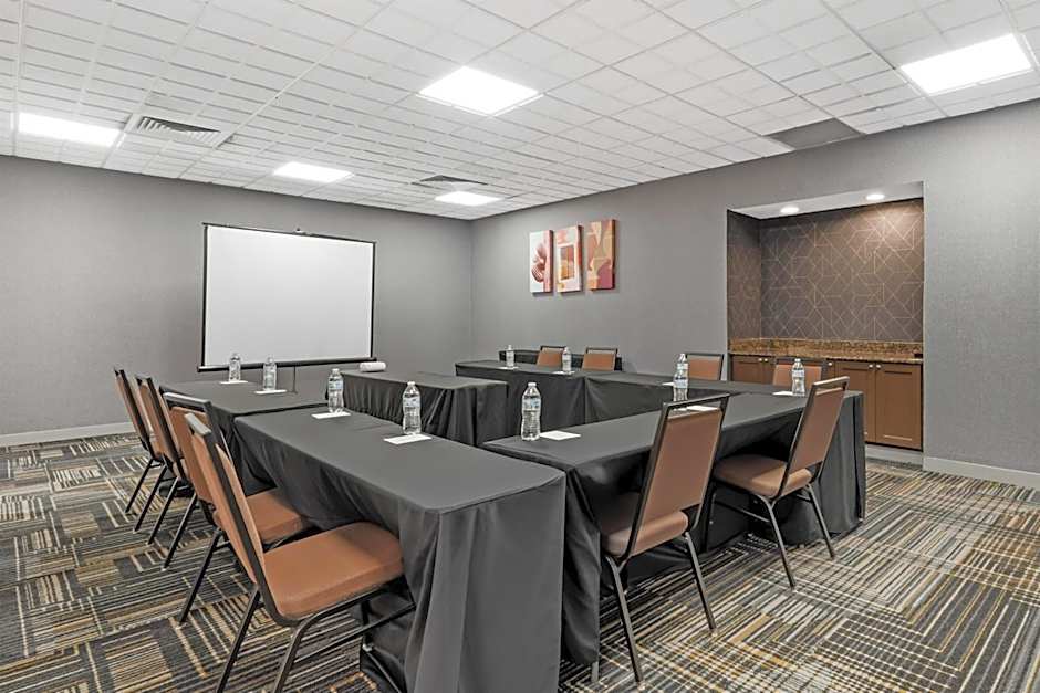 Homewood Suites By Hilton Laredo At Mall Del Norte