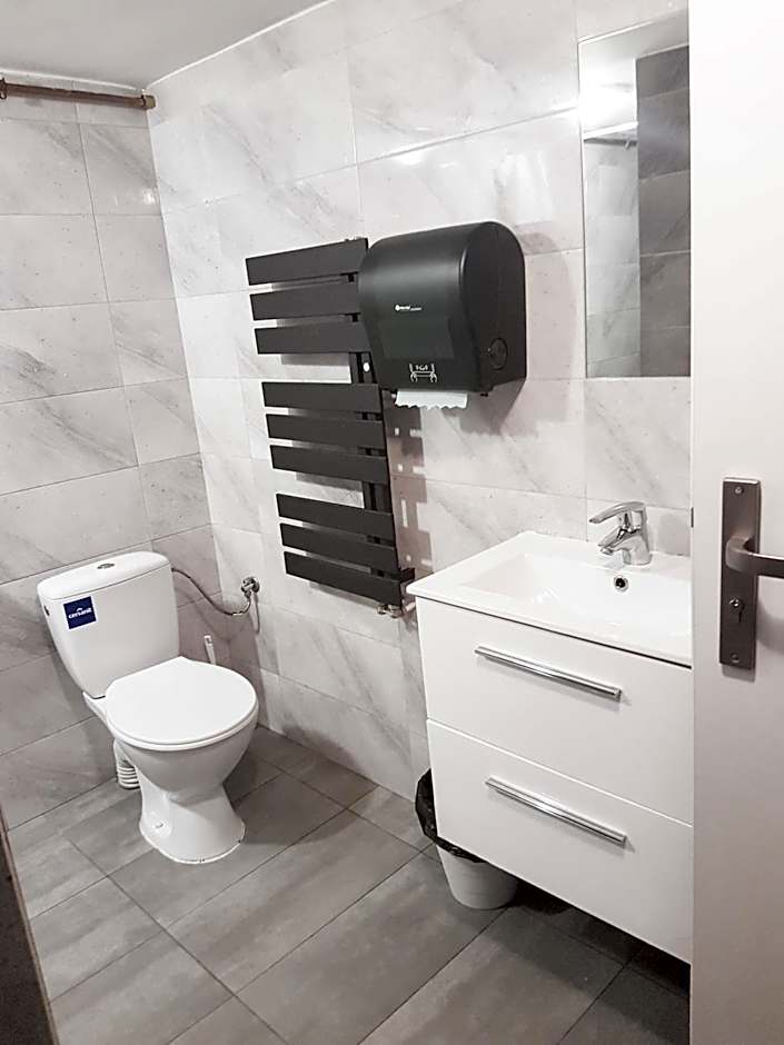 KWATERY KALINA-DUSZKA HOSTEL