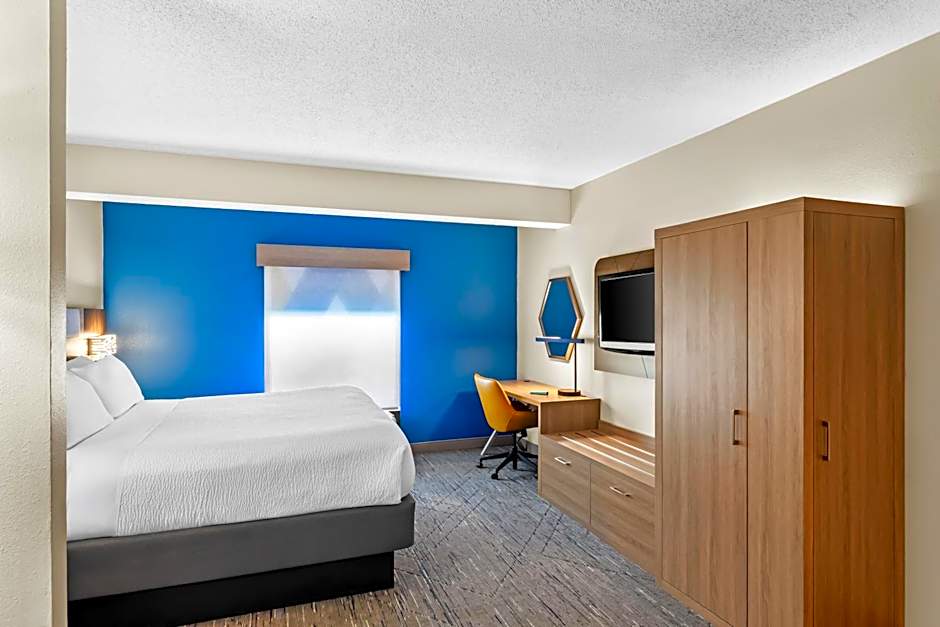Holiday Inn Express Hotel & Suites Charleston-Southridge By IHG