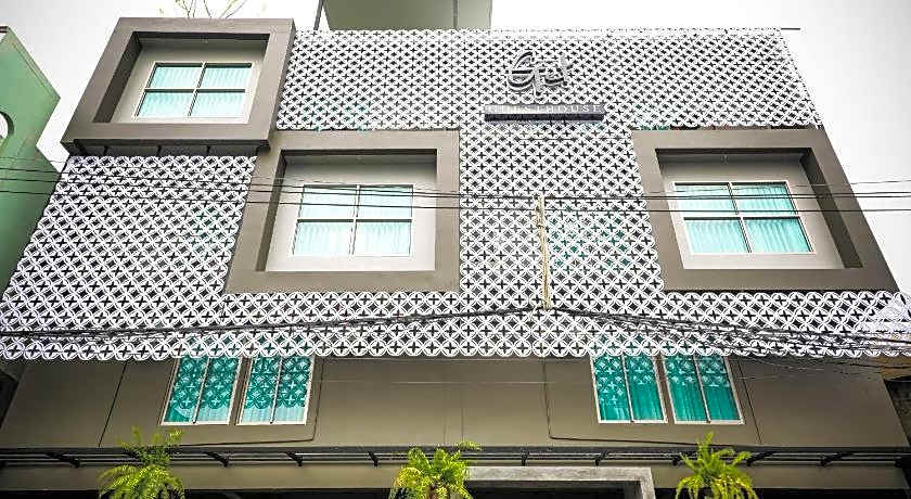 Get GuestHouse 2 (Sangsri 4)