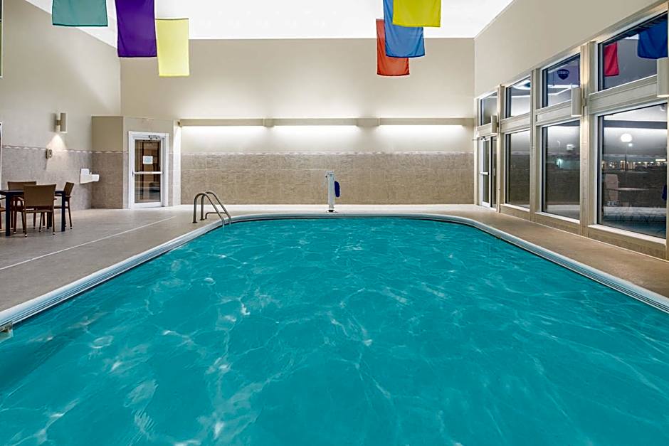 Ramada by Wyndham Springfield North