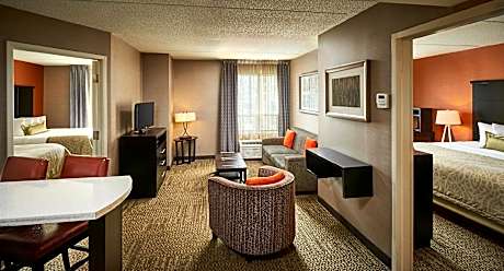 1 Bedroom Suite Dining Single Sofa Bed Balcony