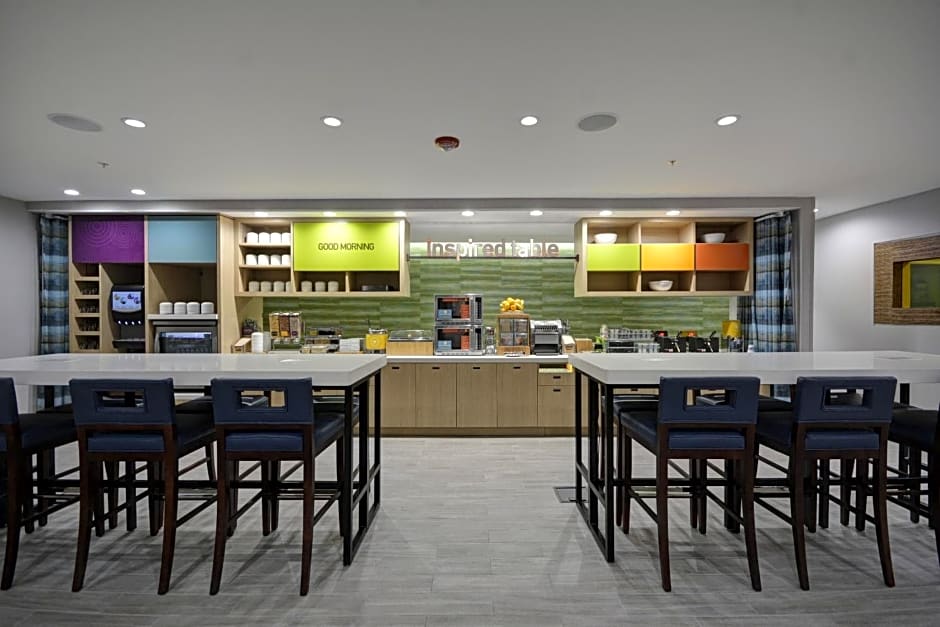Home2 Suites By Hilton Grand Rapids North