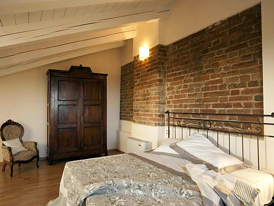 Relais Palazzo Paleologi Sec.XIV