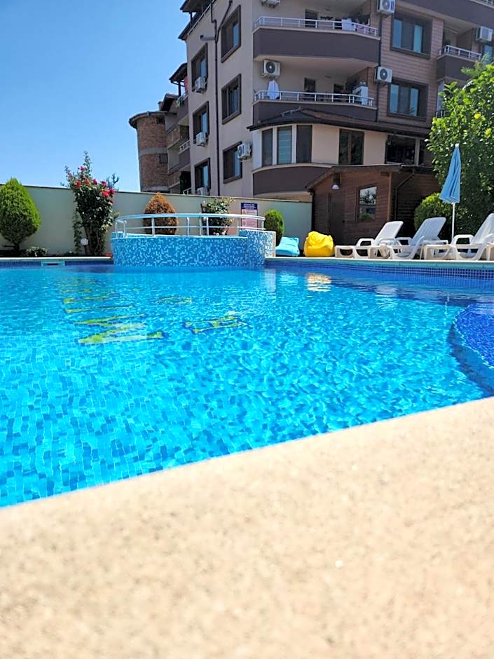 Mirana Family Hotel