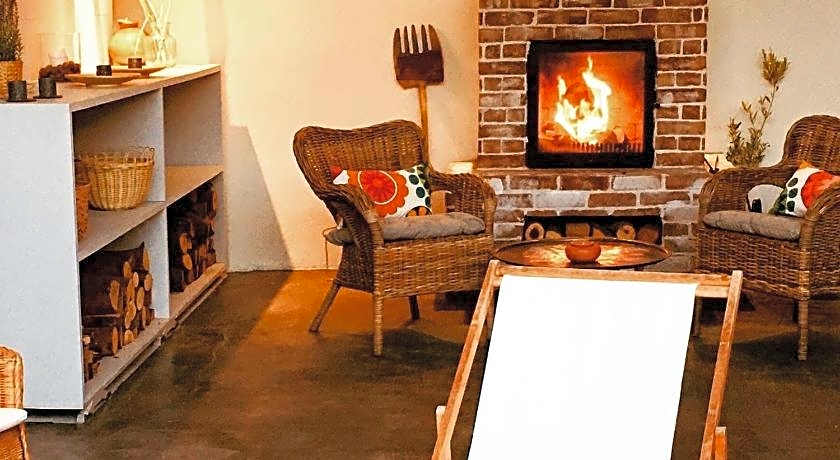 Attalos Suites Hotel