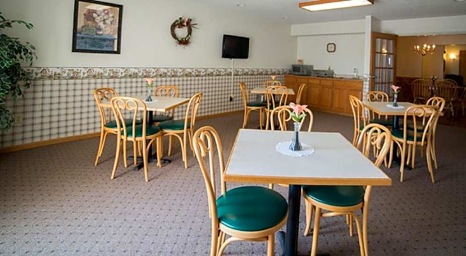 River Valley Inn & Suites