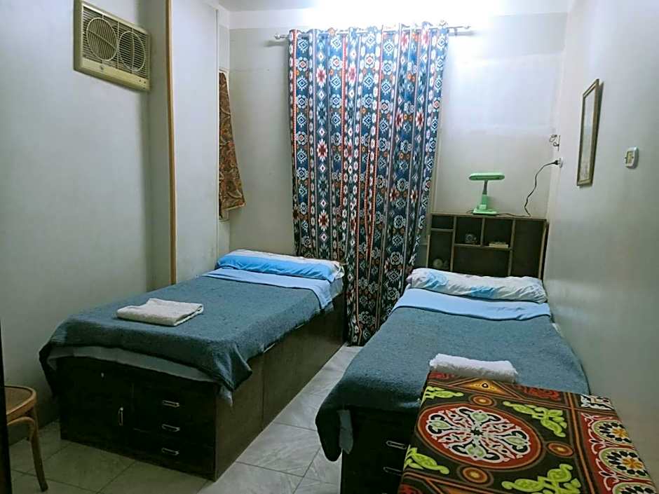 Foto 1 daripada 1 — Economy 2 Beds