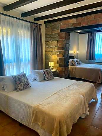 Triple Room with parking