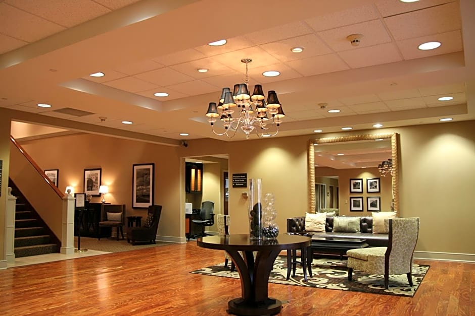 Hampton Inn & Suites Memphis East