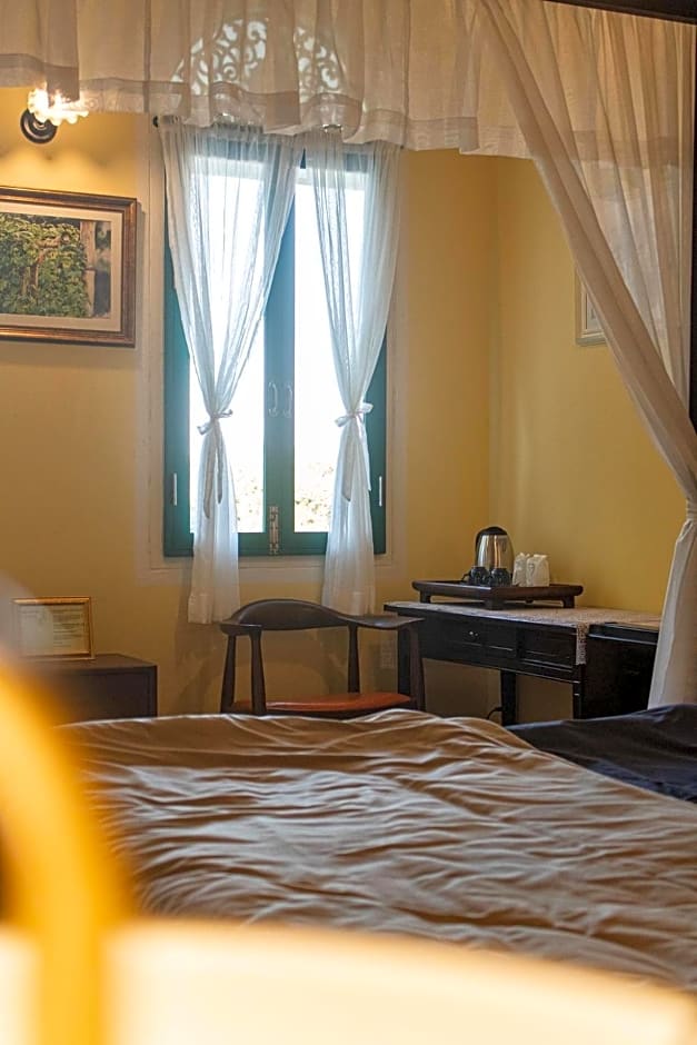 Bhirom at Baan Thongjaya