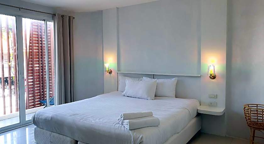 Good Night Cha-am Minitel