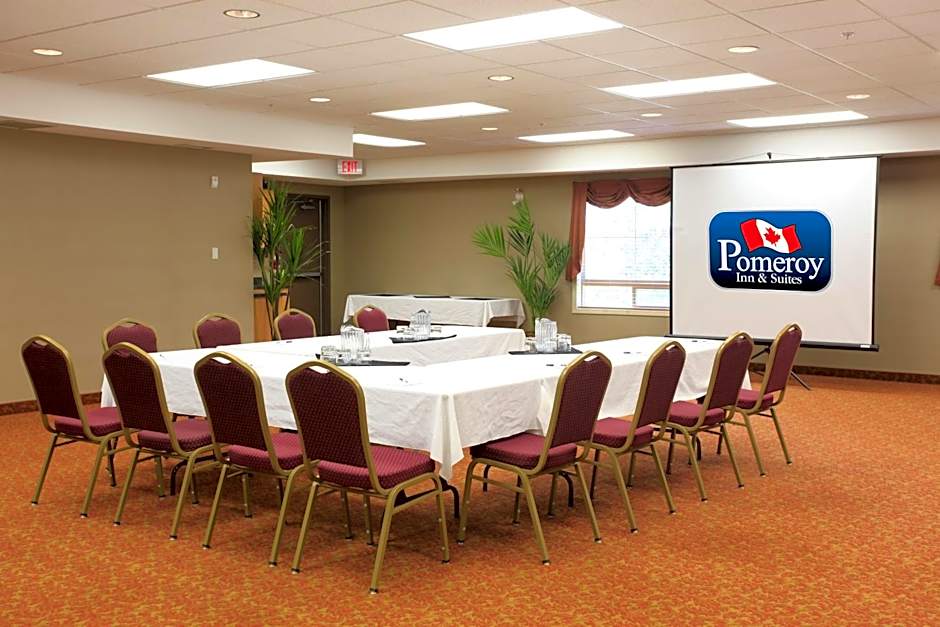 Pomeroy Inn and Suites Chetwynd
