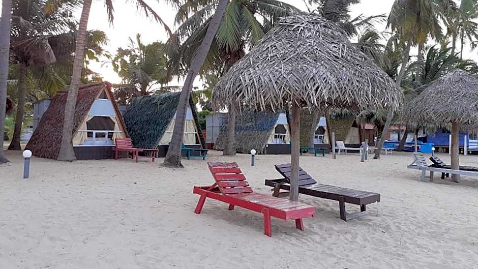 Alfresco Beach Hotel – Trincomalee, GA