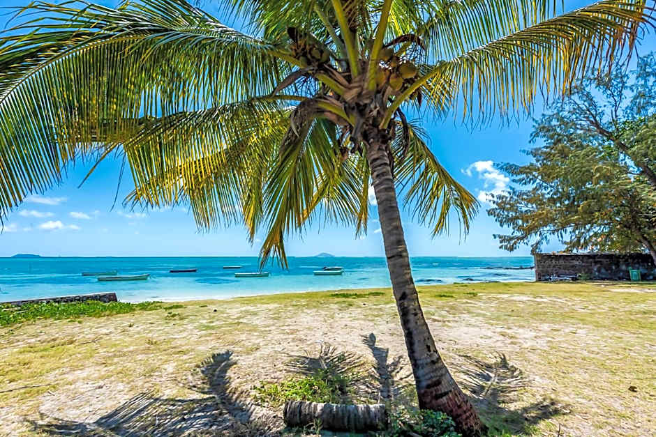 Quaint Beach Villa in a fishing village
