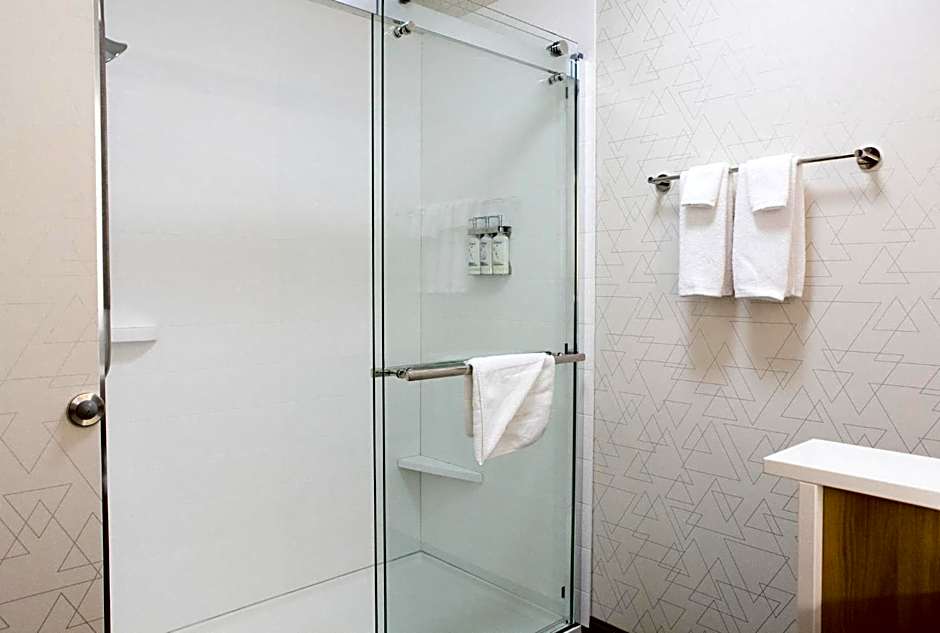 Holiday Inn Express & Suites Prince Albert - South By IHG