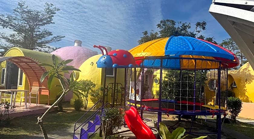 HI-BI Outer Space House BnB