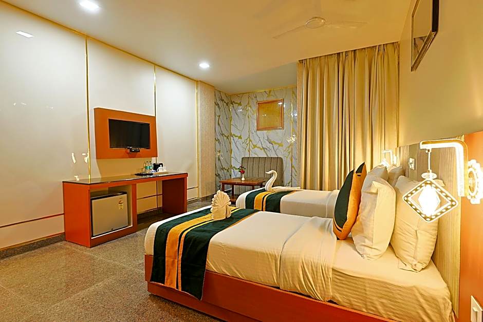 Hotel Silk City