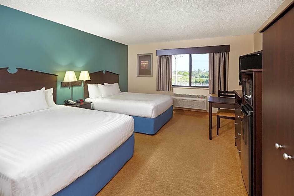 AmericInn by Wyndham Green Bay East