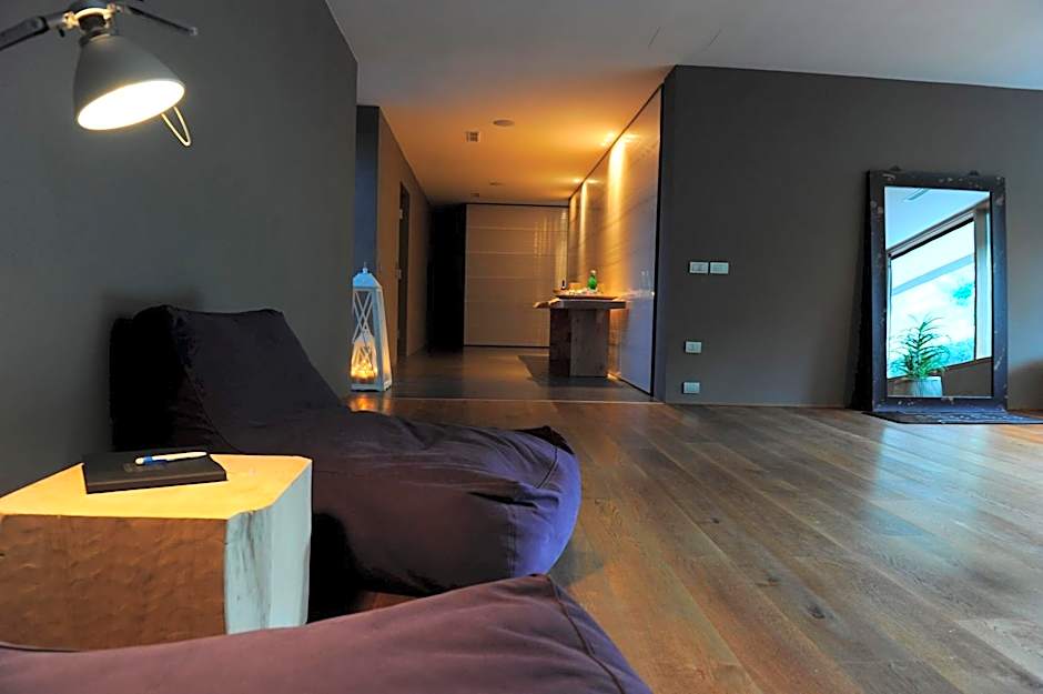 Vivere Suites & Rooms