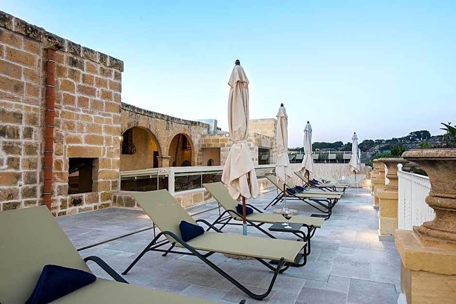 Cesca's Boutique Hotel