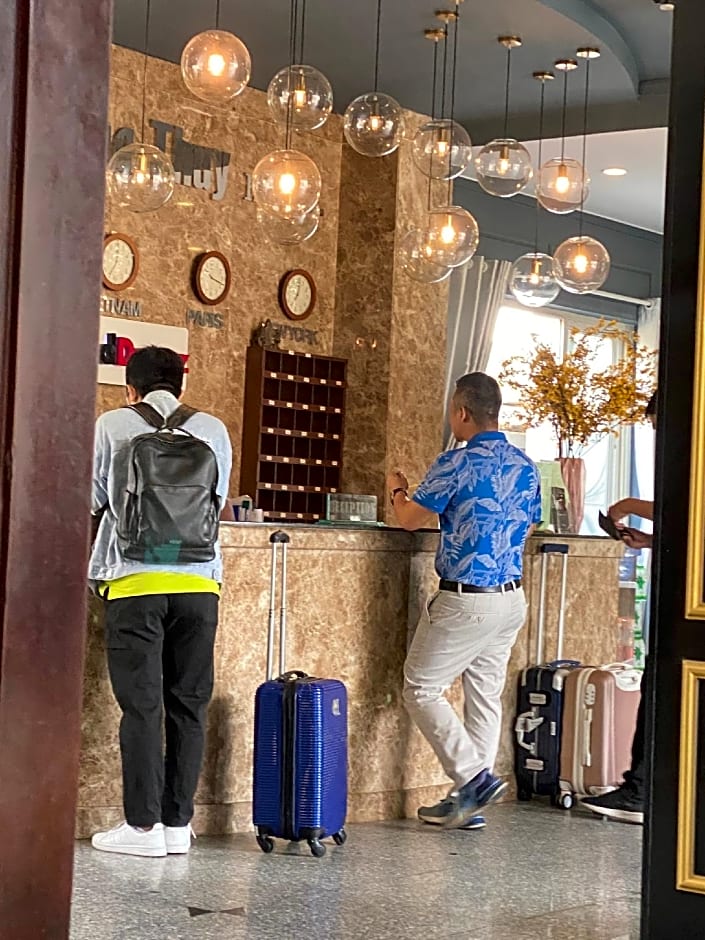 Phuong Thuy Hotel Thu Duc near QL13