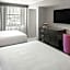 The Axis Moline Hotel, Tapestry Collection by Hilton