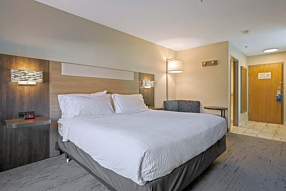 Holiday Inn Express Hotel & Suites Torrington By IHG