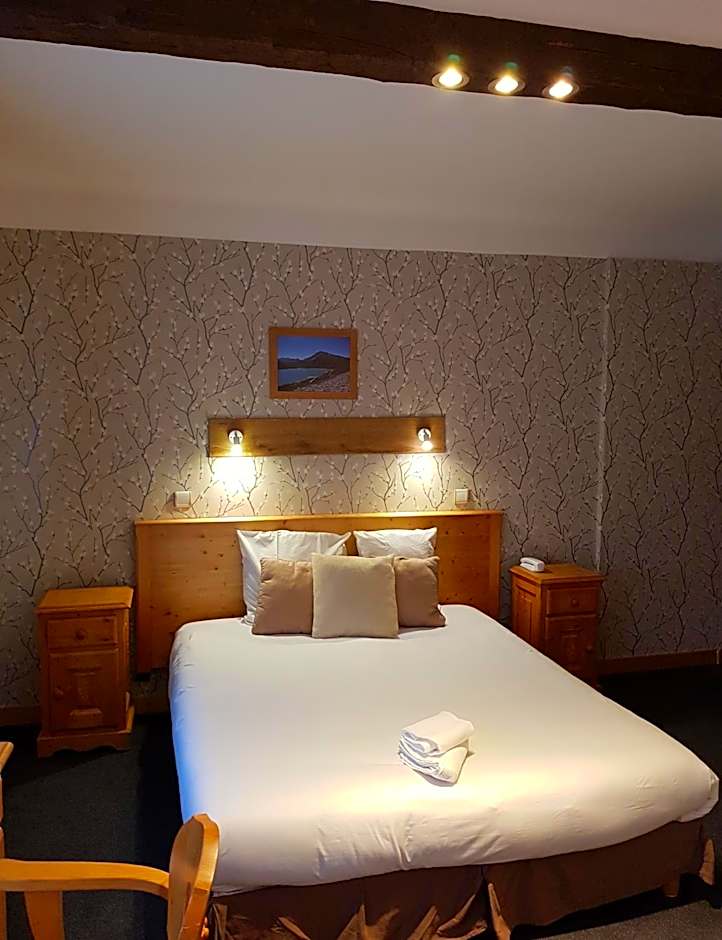 Savoy Hotel & Restaurant