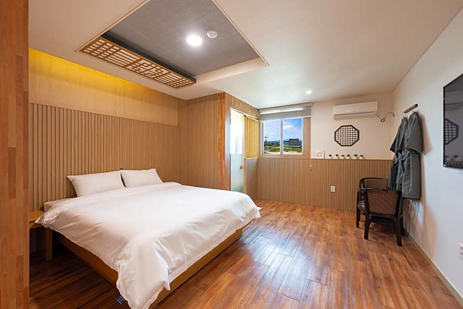 Gyeongju Hotel Check-in Bulguk