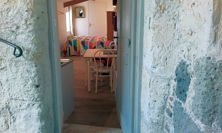 Chambre d'Hôtes La Tour de Brazalem
