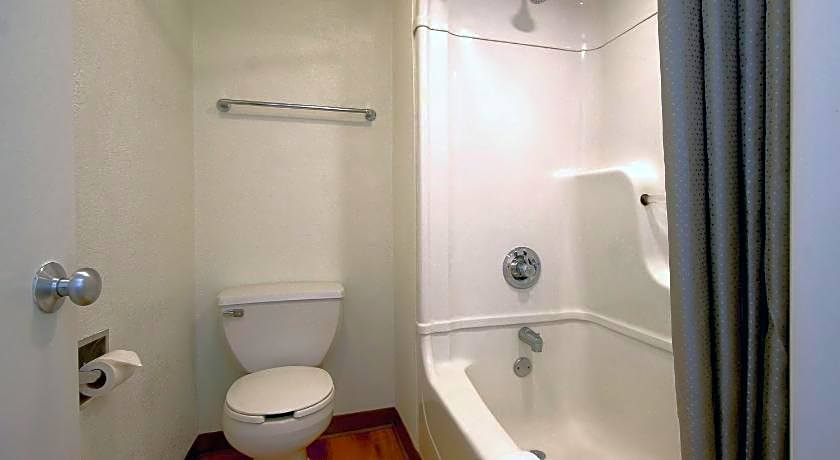 Motel 6 Dania Beach, FL