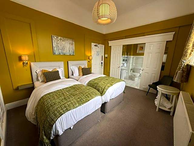Alexandra Court Hotel