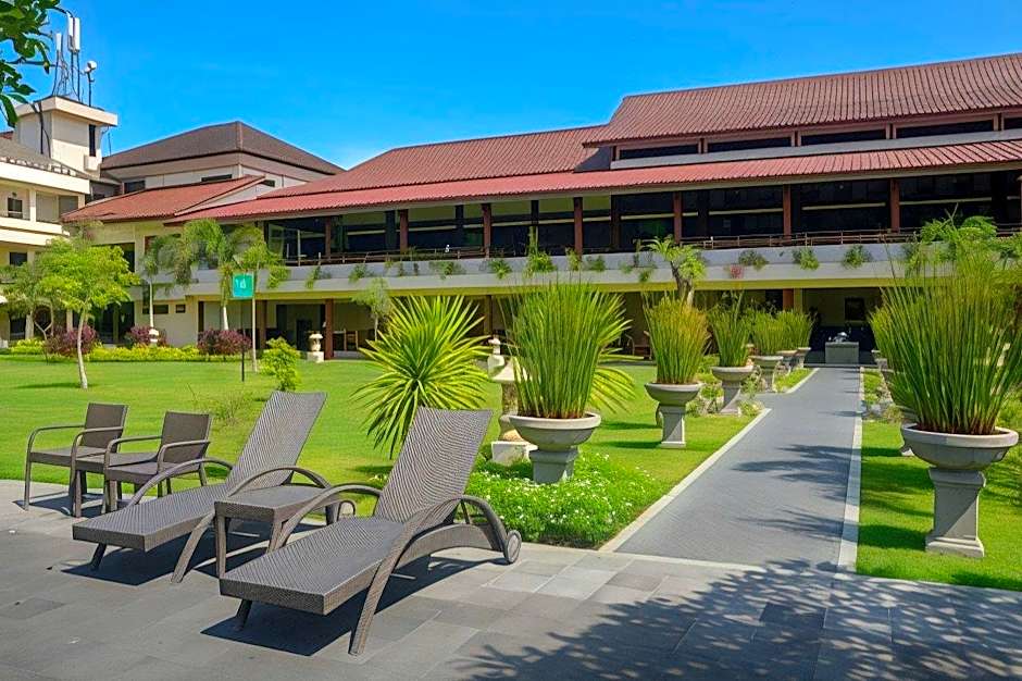 Lombok Raya Hotel