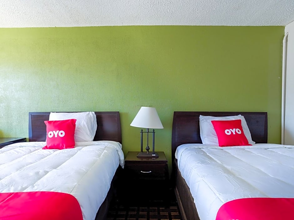 OYO Hotel Pensacola I-10 & Hwy 29