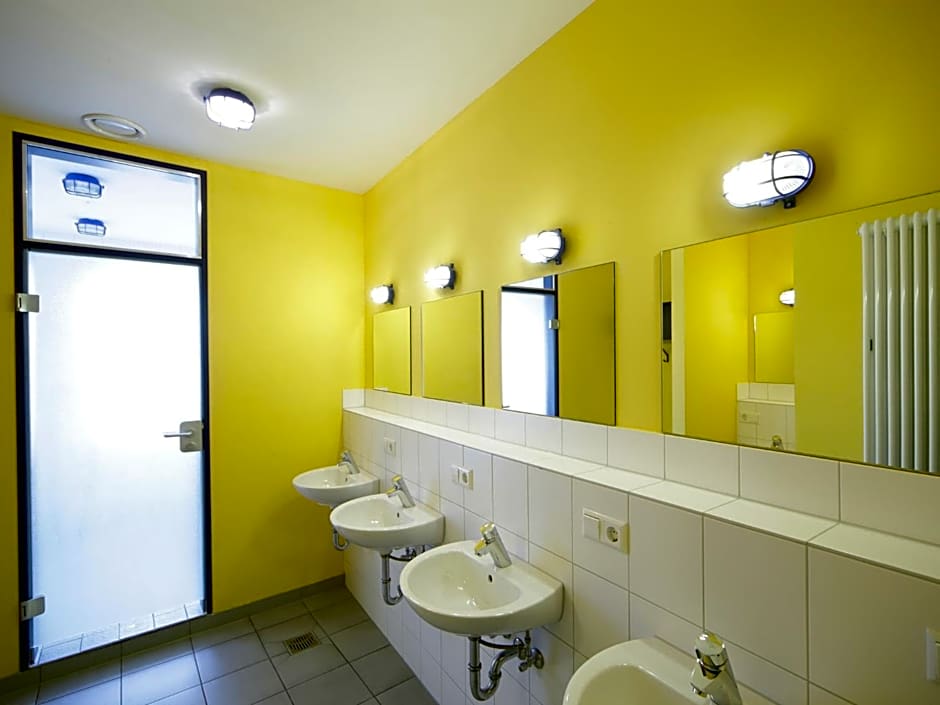 Bed'nBudget Expo-Hostel Rooms