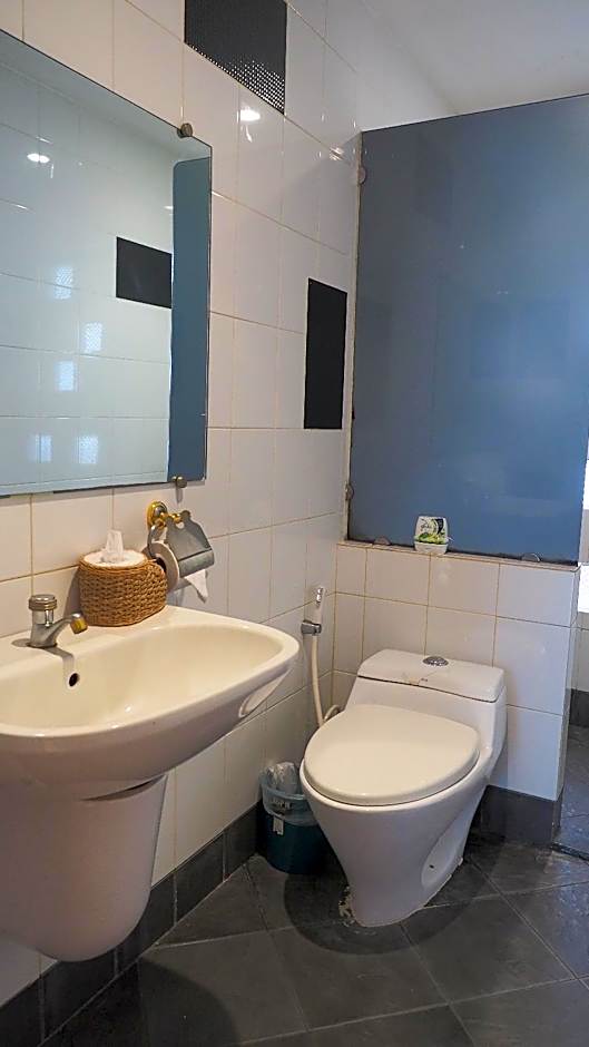 Aquarius Gay Guesthouse and Sauna