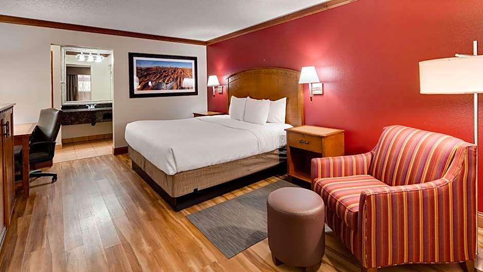 Best Western Plus Greenwell Inn