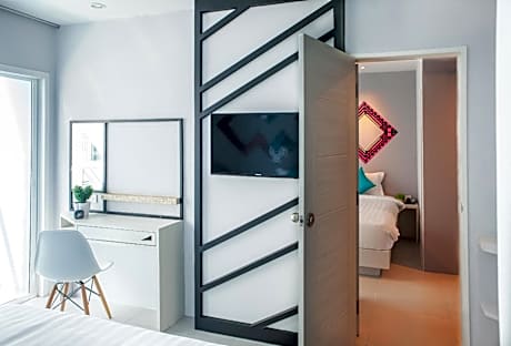 Two Connecting Double or Twin Rooms