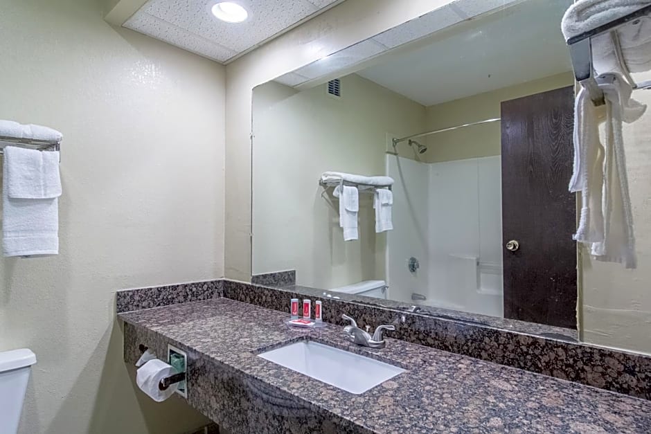 Econo Lodge Darien