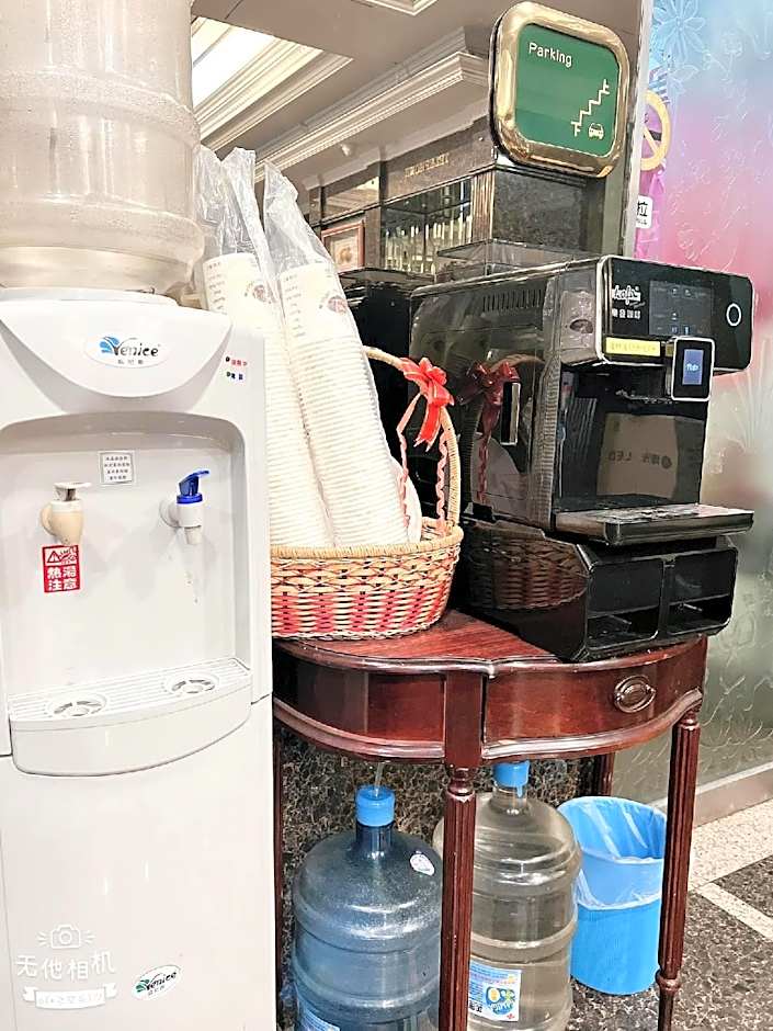 Blue sky Business hotel